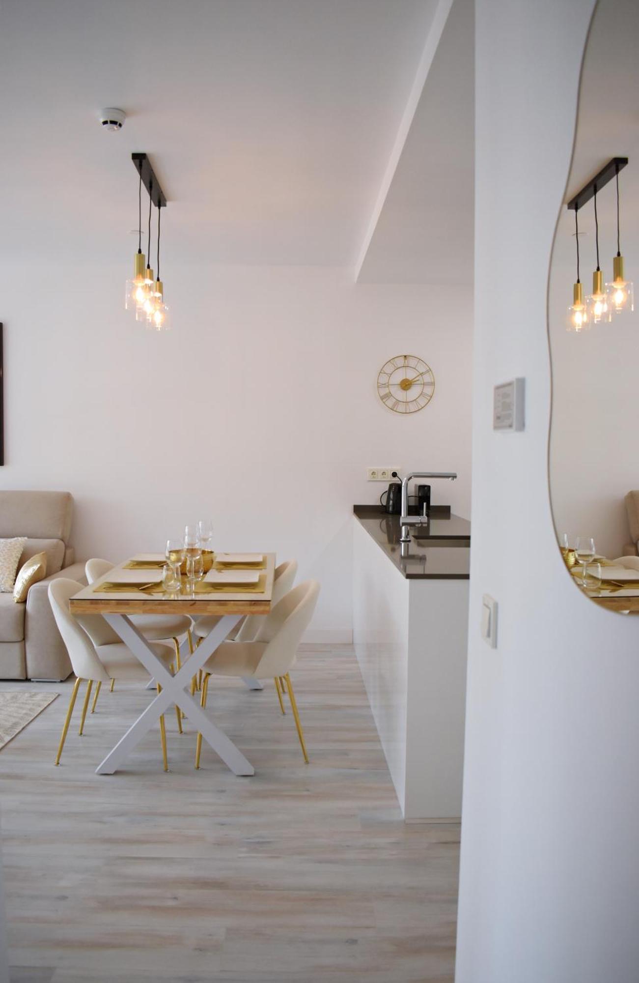 Urban Sky Luxury In Apartament *